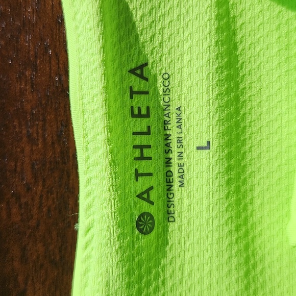 Athleta, NWOT, Sz L, Cool Weather Run Top, Neon Green - Picture 14 of 16